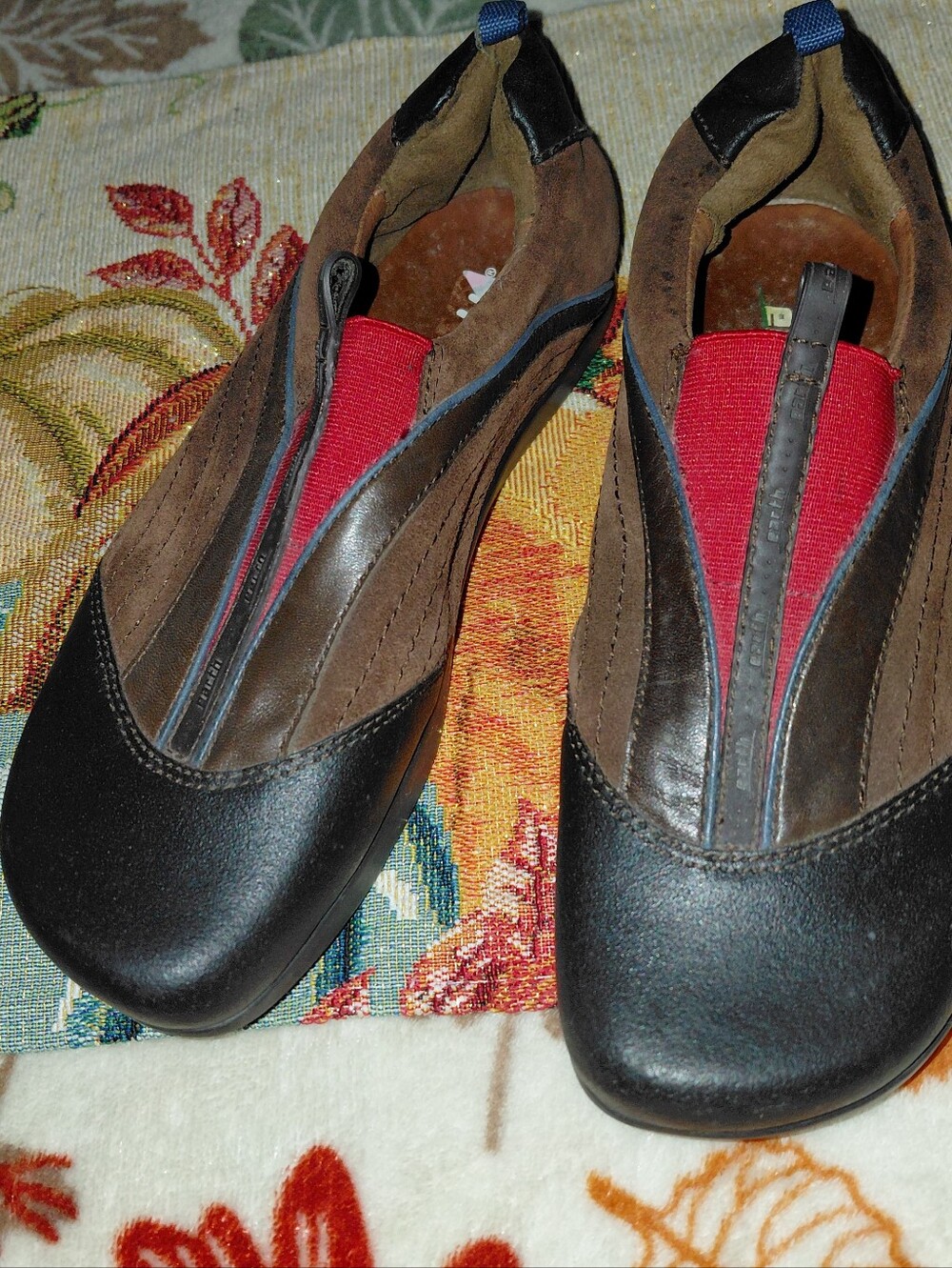 Kalso Earth Shoes Dynamic Leather Suede Slip Ons Negative Heel. Women's 7.5